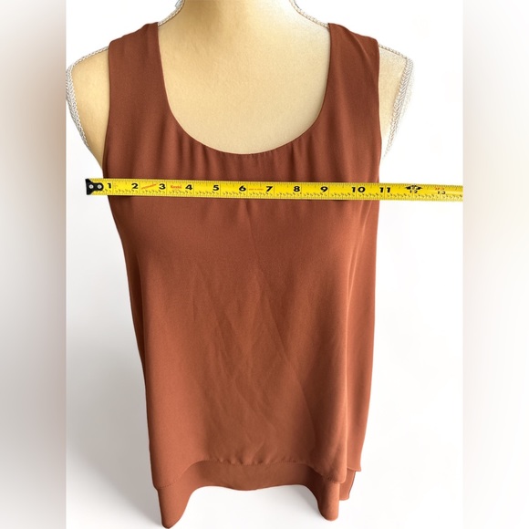 NWT Karen Kane - Canyonland Double Layer Tank Size S - Color Rust Scoop Neck - Picture 4 of 10